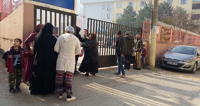 Okulda eşek şakası