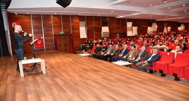 Kahraman Terzioğlu İnegöllü hayranlarıyla buluştu