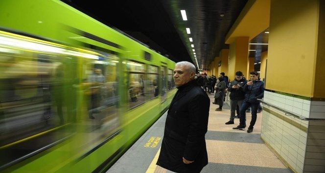 Bozbey vatandaşların sorunlarını Bursaray'da dinledi
