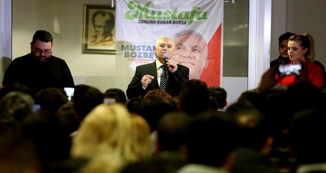 Bozbey gençlerle buluştu
