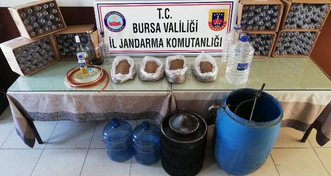 Bursa'da jandarmadan sahte içki operasyonu