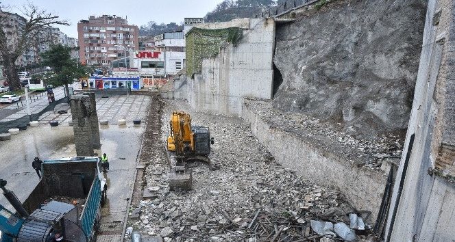 Altıparmak Meydanı'nda 'güvenlik' düzenlemesi