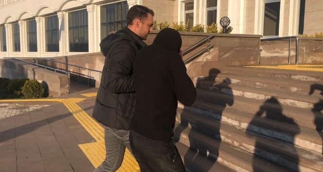 Üniversite kampüsünde korku salan zanlı tutuklandı