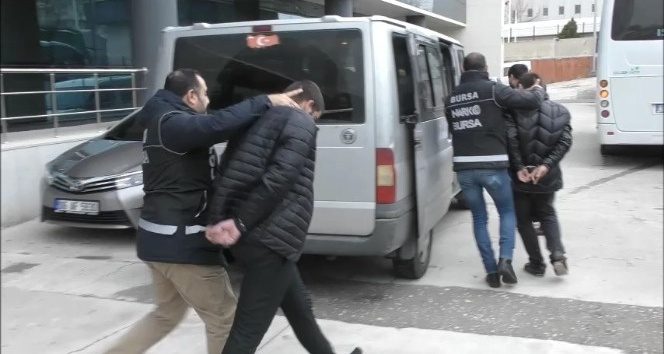 Bursa'da 6 bin ekstasy hap ele geçirildi