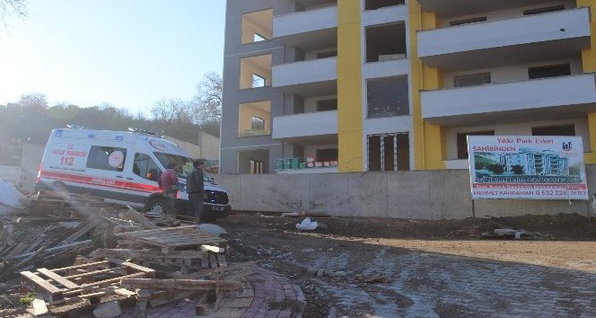İlk iş gününde inşaattan düşerek yaralandı