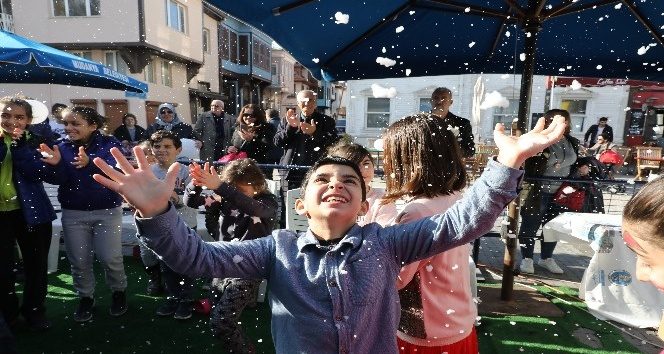 Başkan Türkyılmaz'dan öğrencilere karne hediyesi